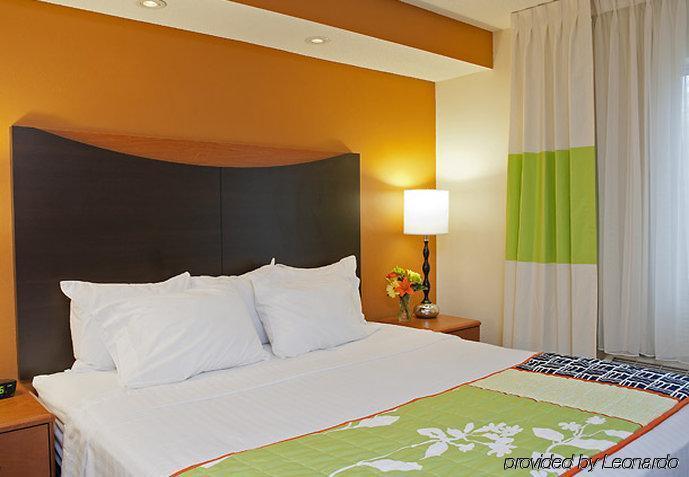 Fairfield Inn & Suites Lansing West Delta Center Township Værelse billede